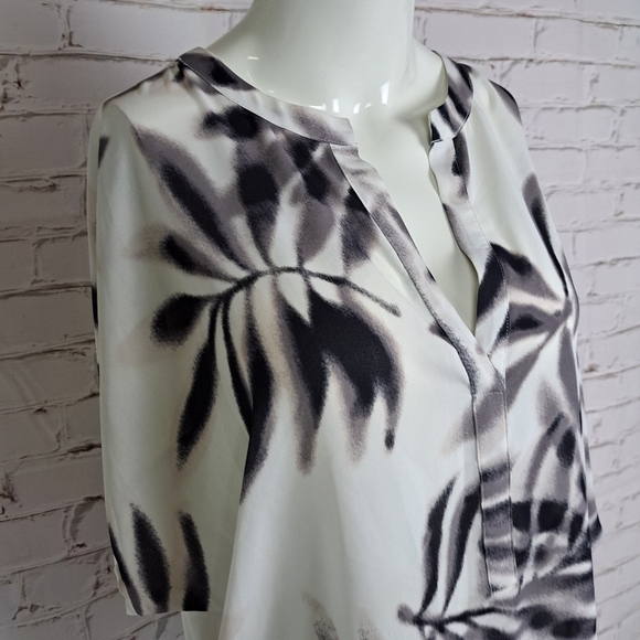 Bcbgmaxazria Ayanna Oversized Printed Top - Picture 2 of 10